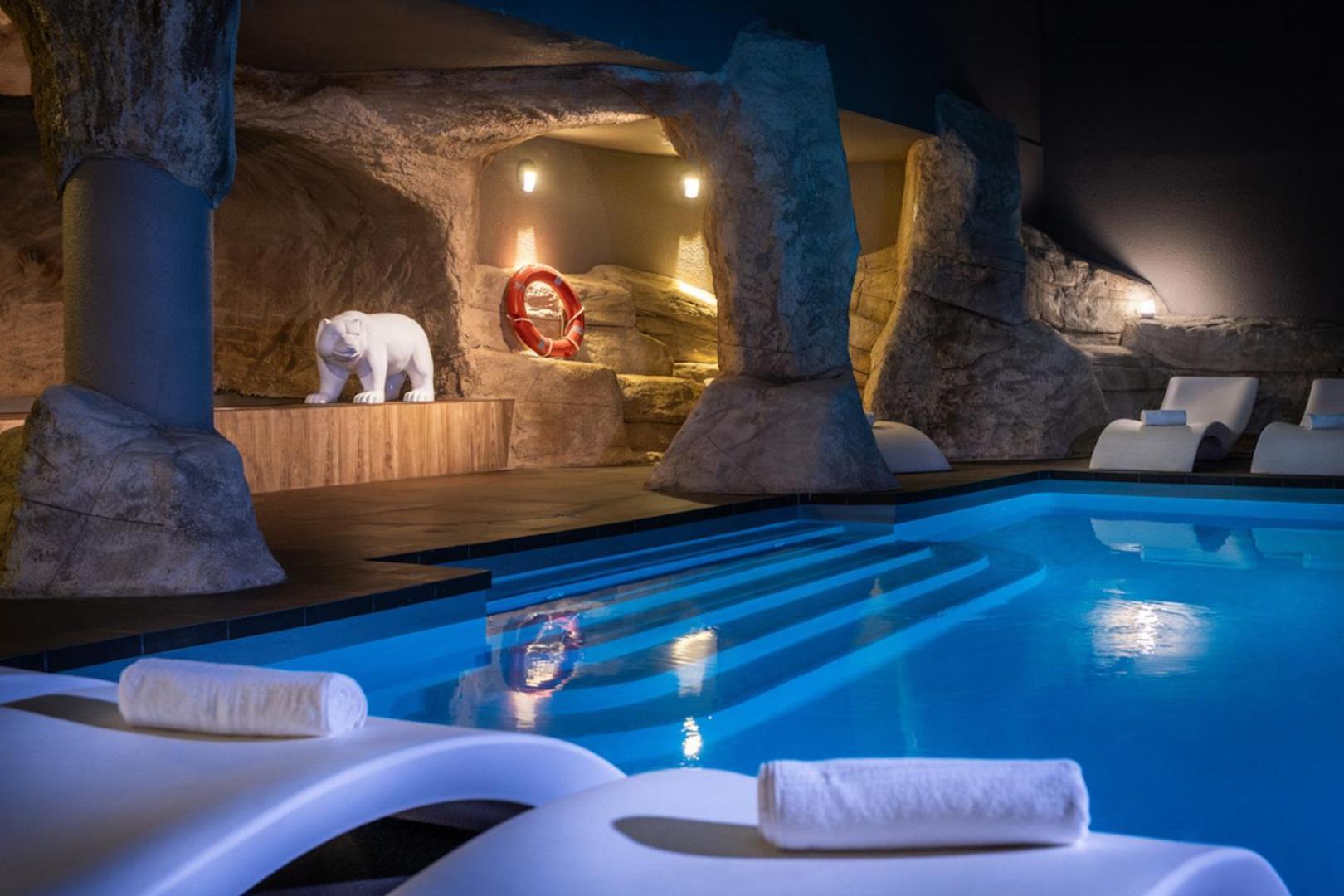 Royal Ours Blanc Boutique Hotel & Spa Alpe d'Huez Exteriör bild