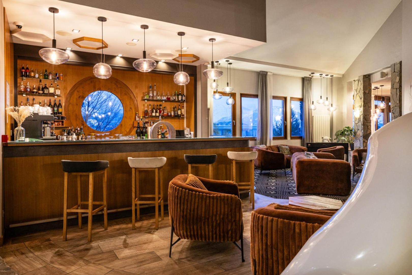 Royal Ours Blanc Boutique Hotel & Spa Alpe d'Huez Exteriör bild