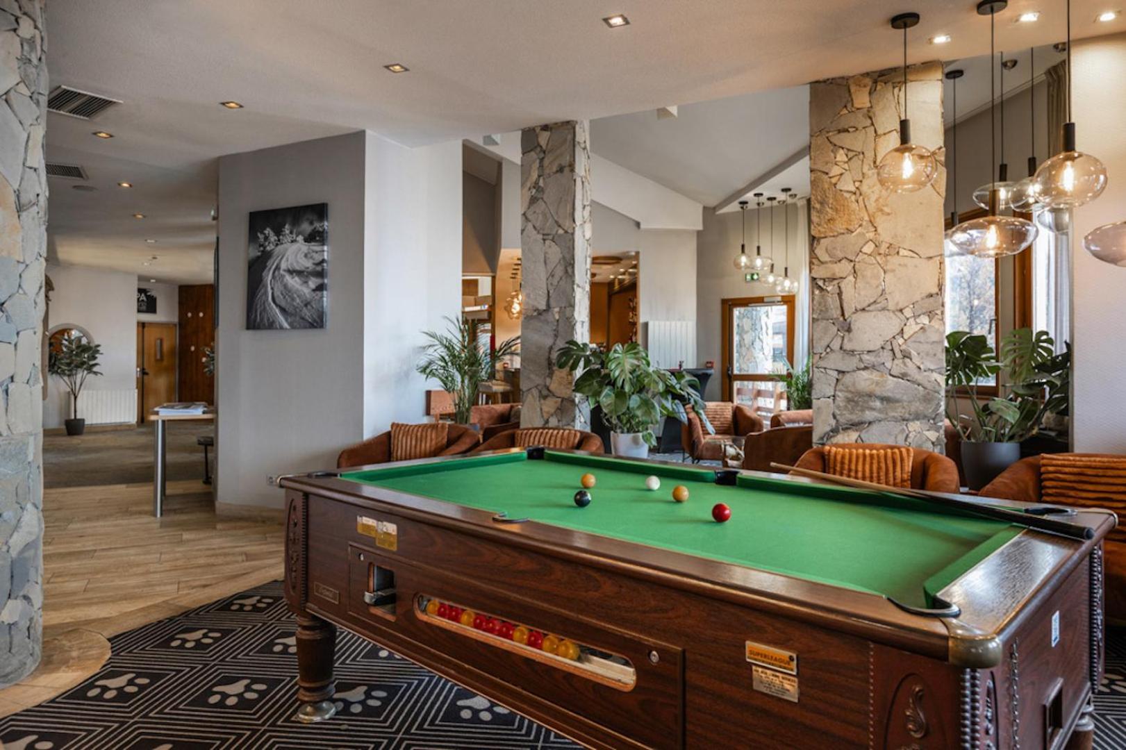 Royal Ours Blanc Boutique Hotel & Spa Alpe d'Huez Exteriör bild